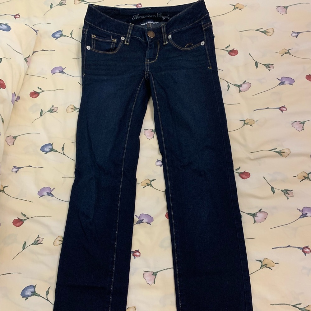 2 pairs of American eagle skinny jeans bundle (00)